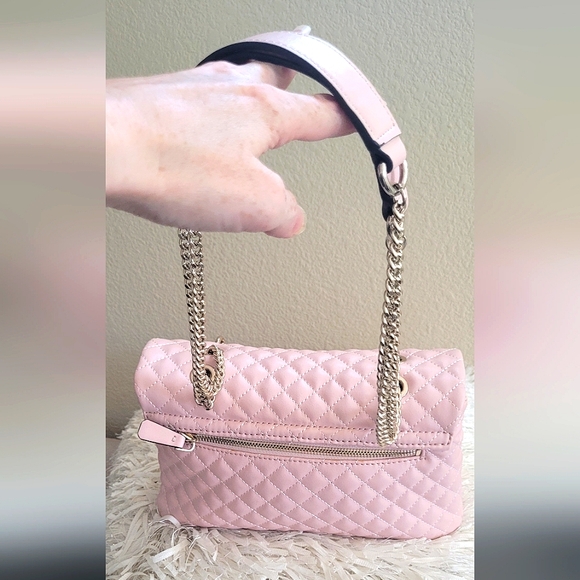 VINTAGE GUESS QUILTED PURSE - Picture 2 of 10